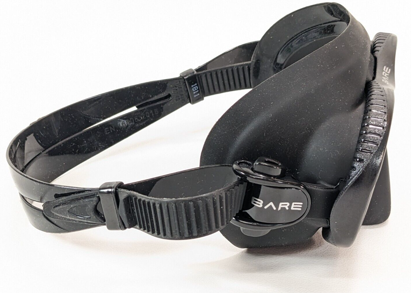 Bare Predator High Definition Color Correcting Mask Scuba Dive with Case Box NEW