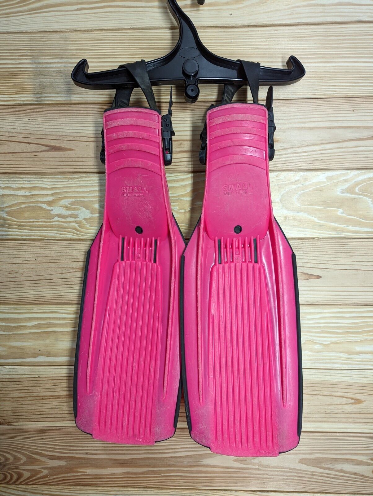 Pink US Divers Aqua Lung Blades Open Heel Scuba Dive Snorkel Fins Flippers Small