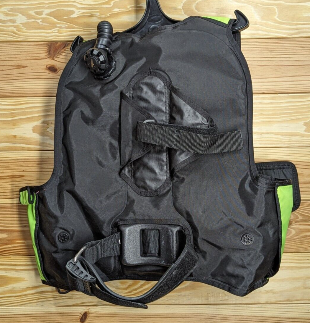 SeaQuest Scuba Dive BC BCD M, L Medium Large Buoyancy Compensator Vest Jacket