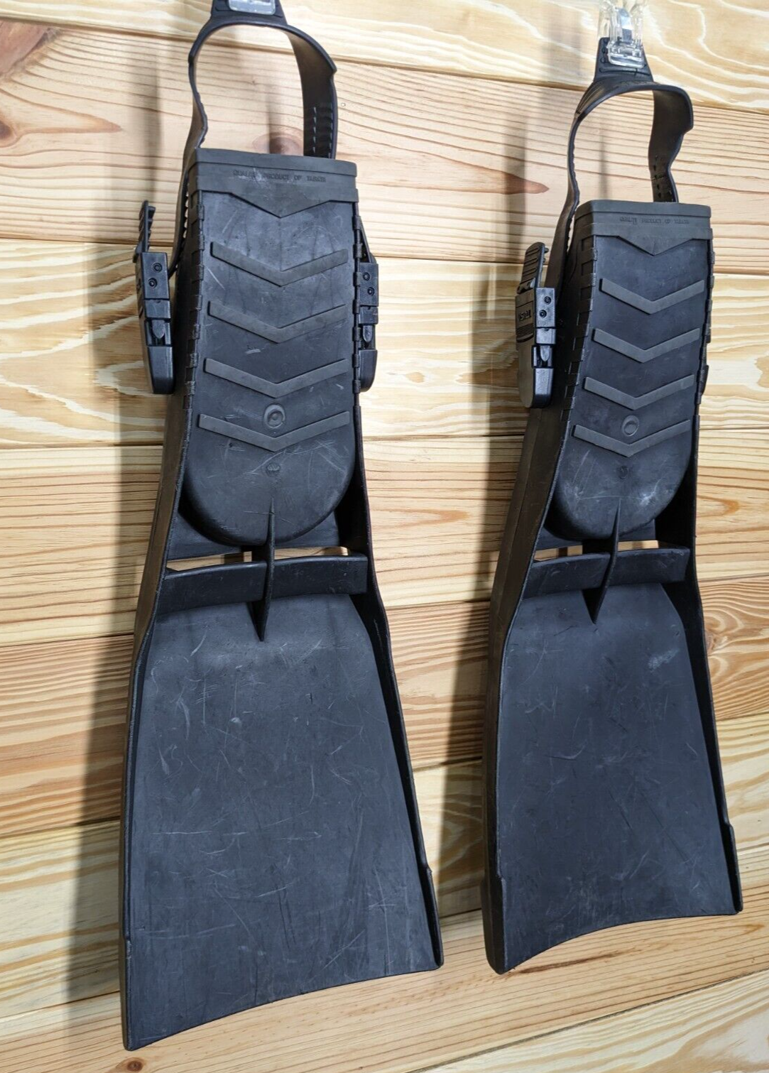 Tusa Liberator Graphite Open Heel Scuba Dive Snorkel Fins Flippers Size Regular