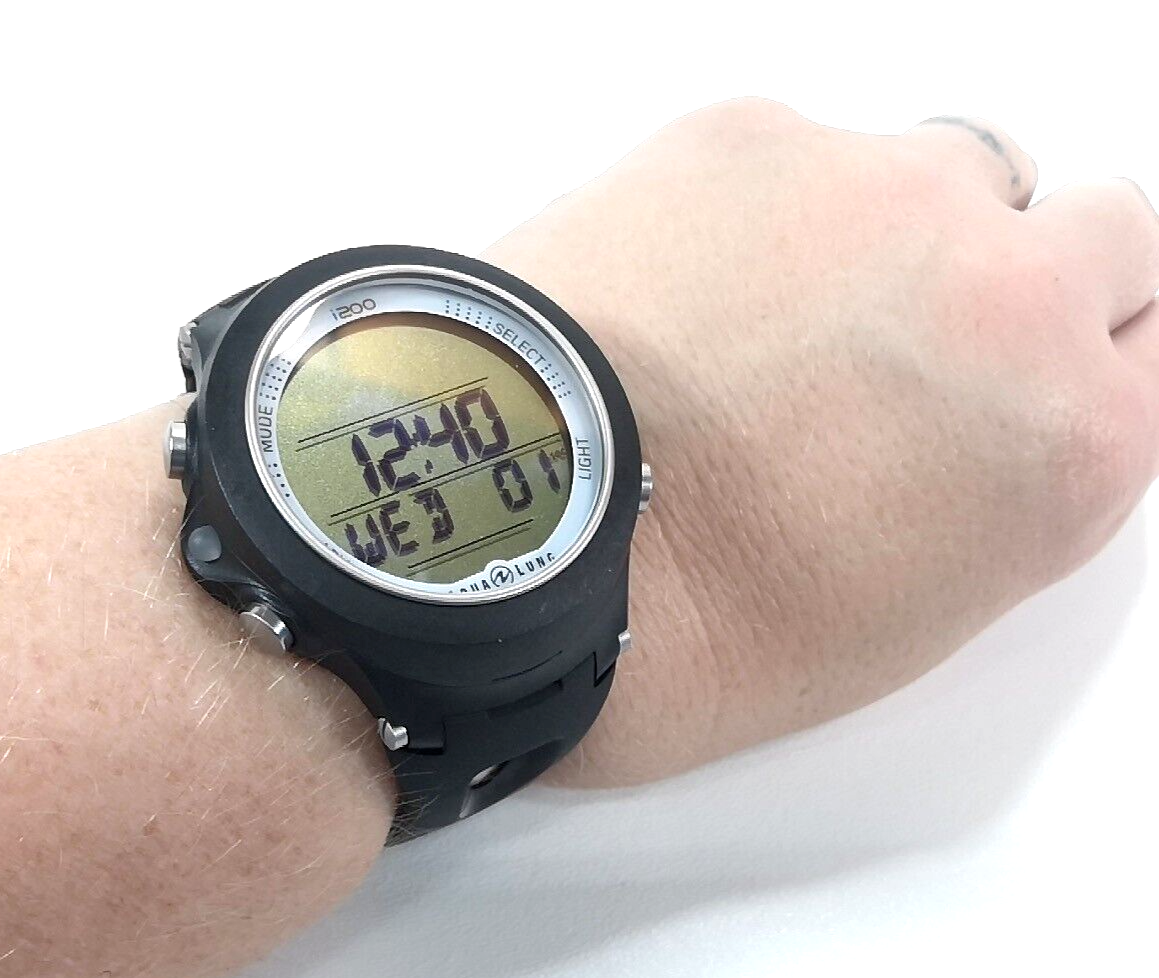Aqua Lung i200 Wrist Watch Scuba Computer Air, Nitrox Free Dive, Gauge Modes LED