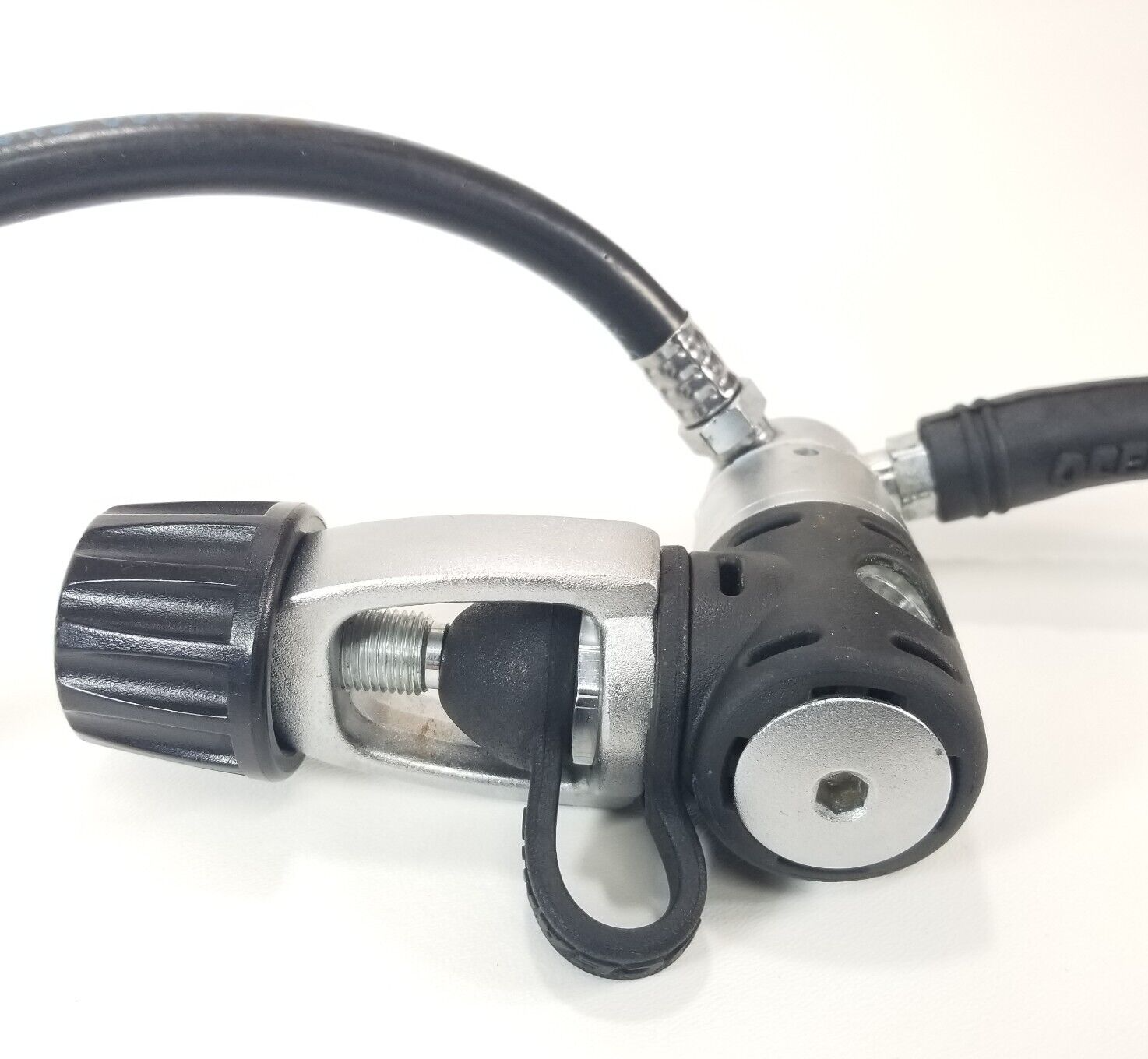 Oceanic Delta 2 Scuba Dive Regulator Set Yoke 1st Stage Adjustable Balanced 39734