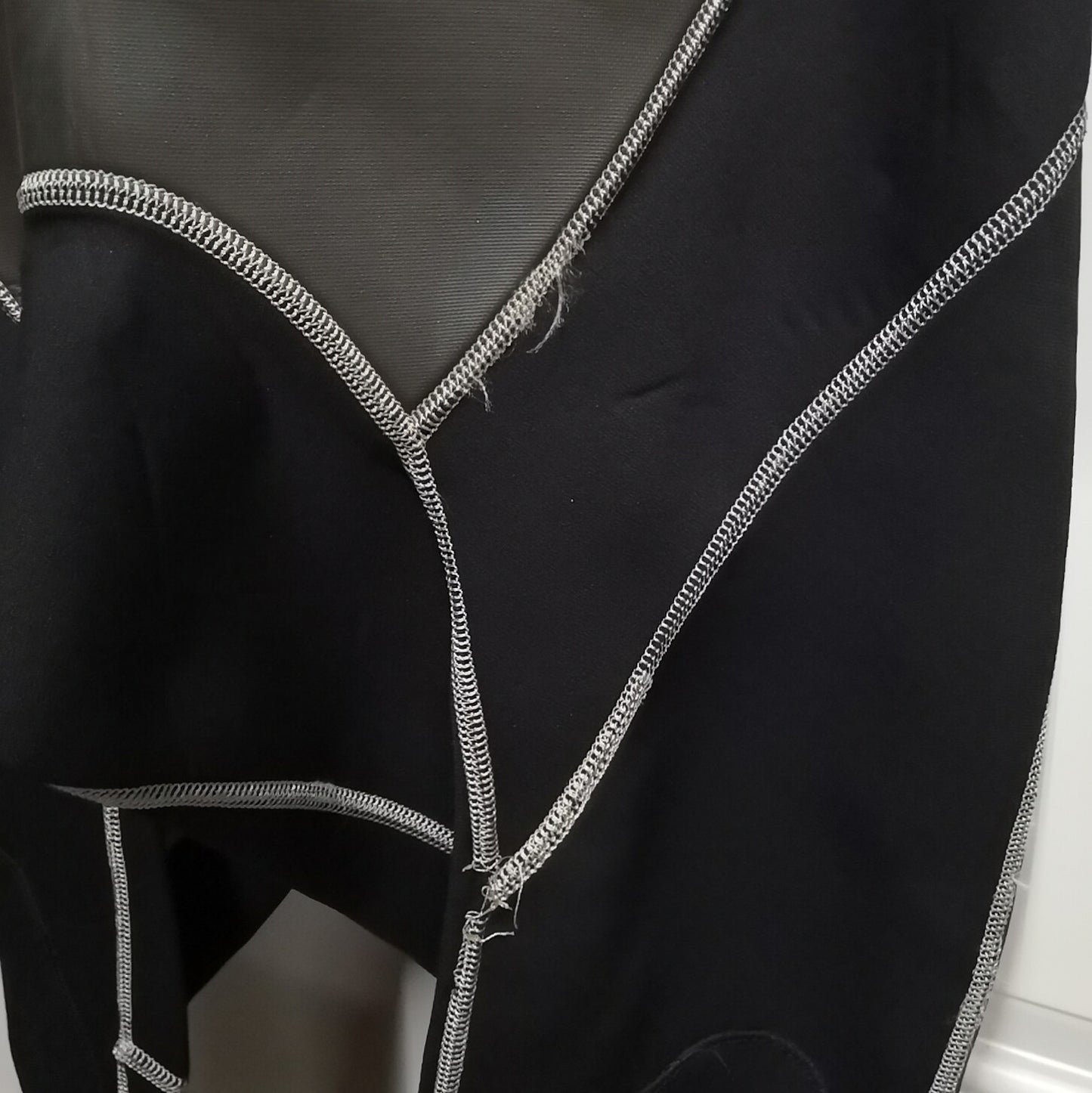 US Divers Aquaskin 3 / 2 mm Men's Full Wetsuit Scuba Dive Medium, MD, M 3mm, 2mm6