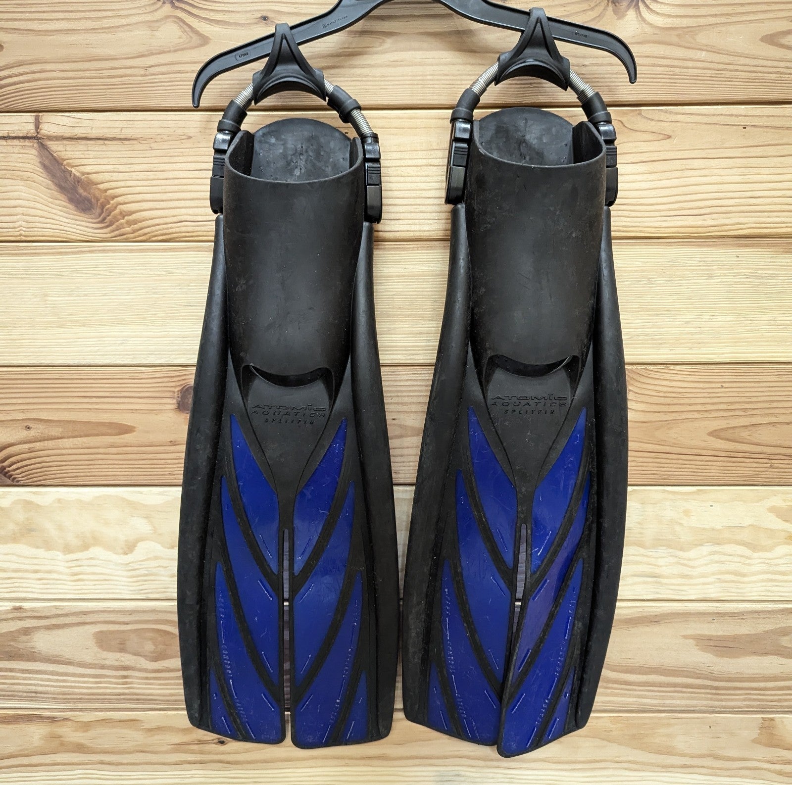 2 X Atomic Aquatics Split Fin Spring Straps Scuba Diving Fins EXCELLENT!   #55477