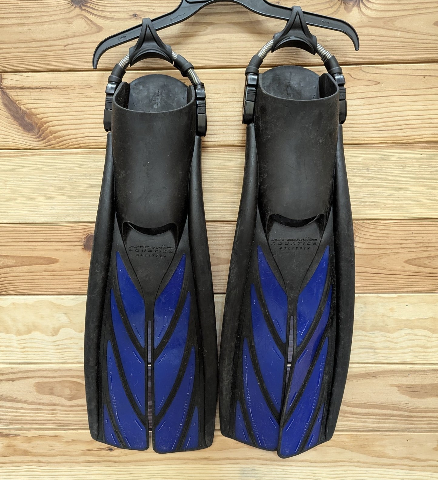 2 X Atomic Aquatics Split Fin Spring Straps Scuba Diving Fins EXCELLENT!   #55476