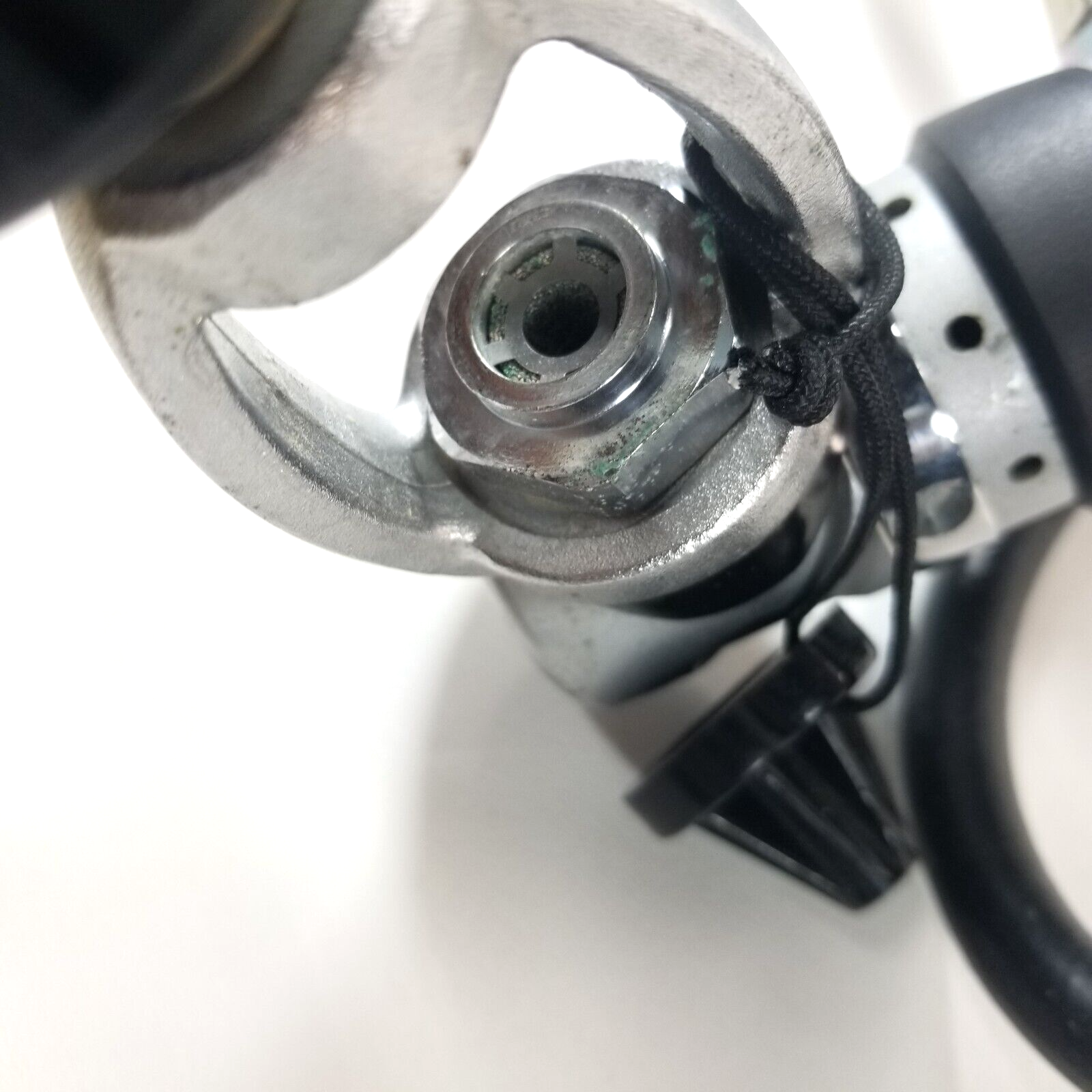 International Divers idI Scuba Regulator Set Yoke 1st, Osprey 2nd, Razor Octo11