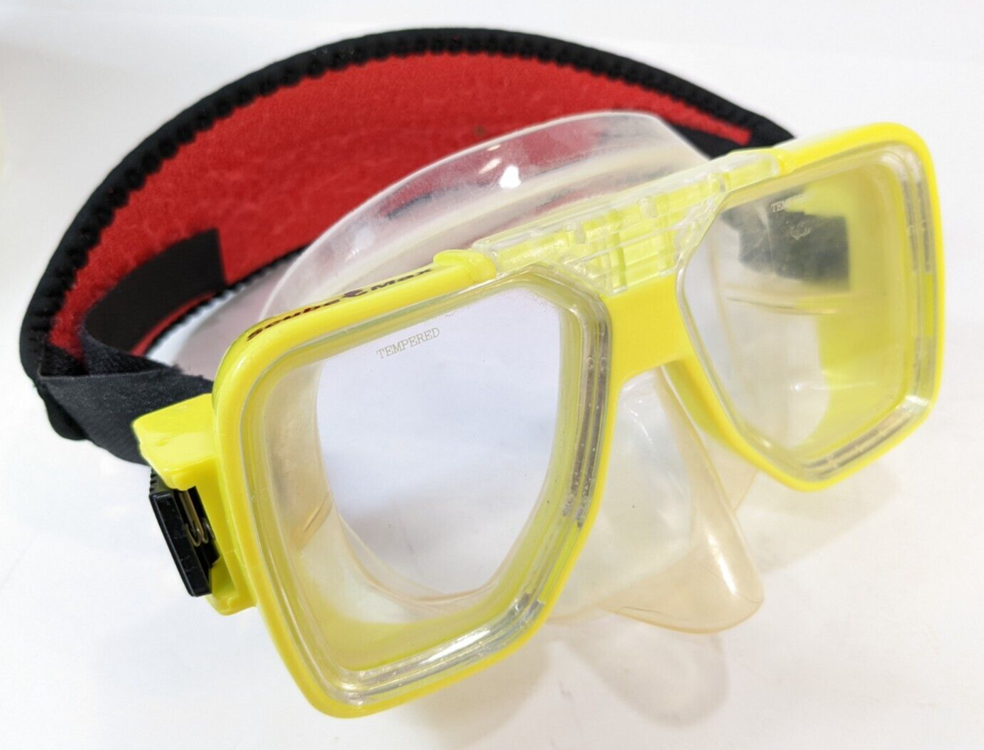 ScubaMax Mask Yellow with Adjustable Comfort Strap Scuba Snorkel, Diving Max1
