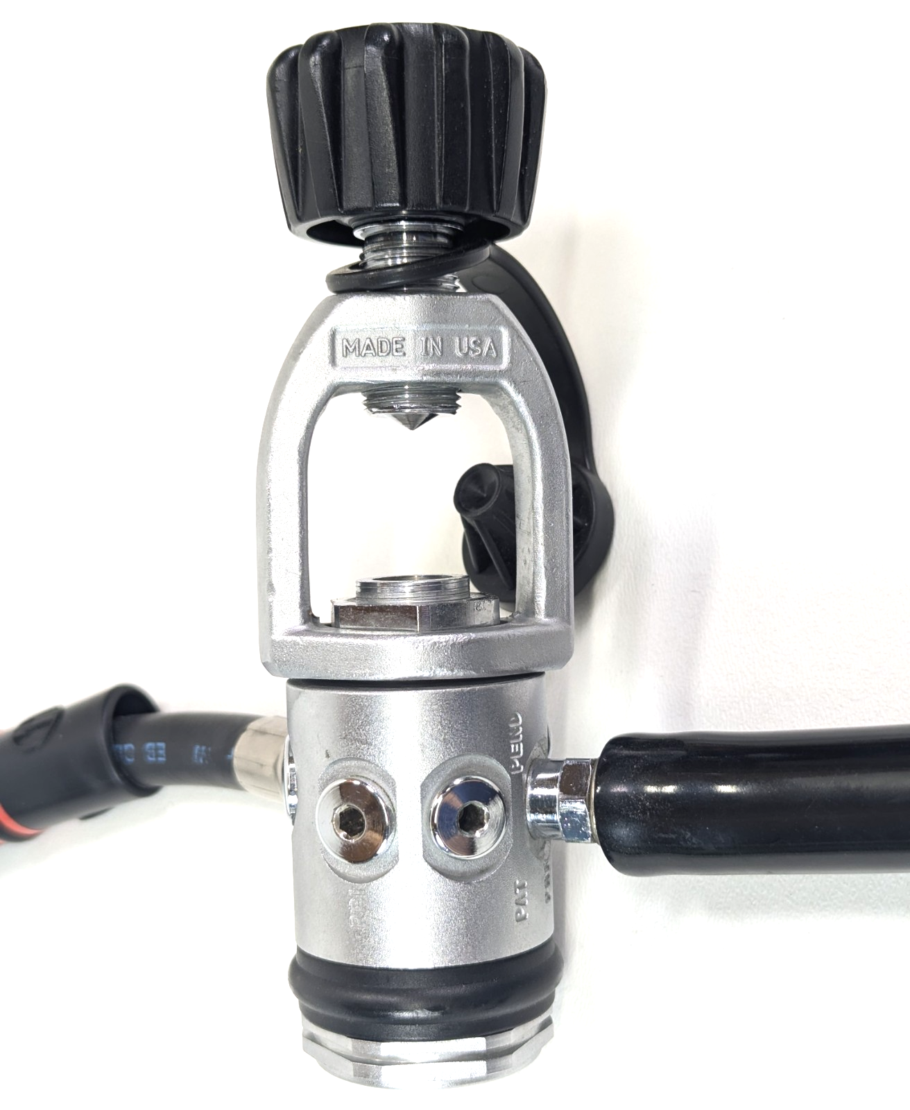 Sherwood Oasis Scuba Dive Regulator Set Yoke, 1st, 2nd Stage & Inflator SRB570015