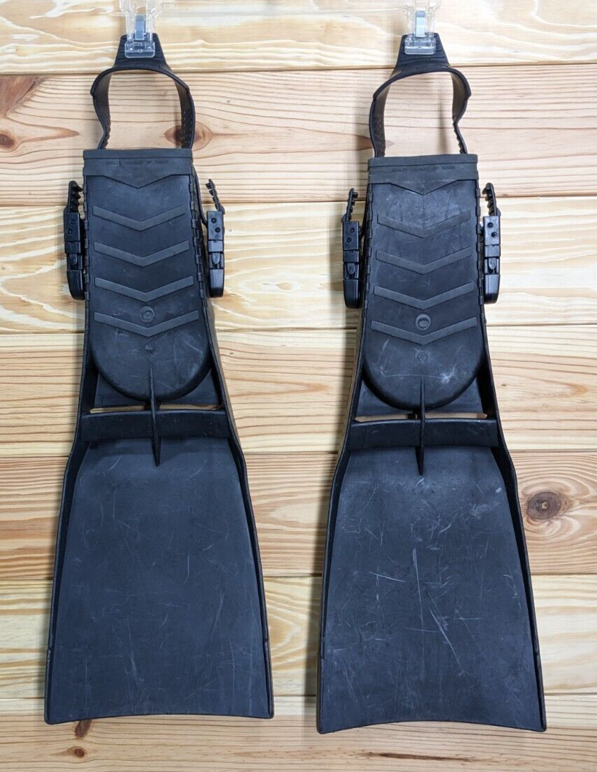 Tusa Liberator Graphite Open Heel Scuba Dive Snorkel Fins Flippers Size Regular5