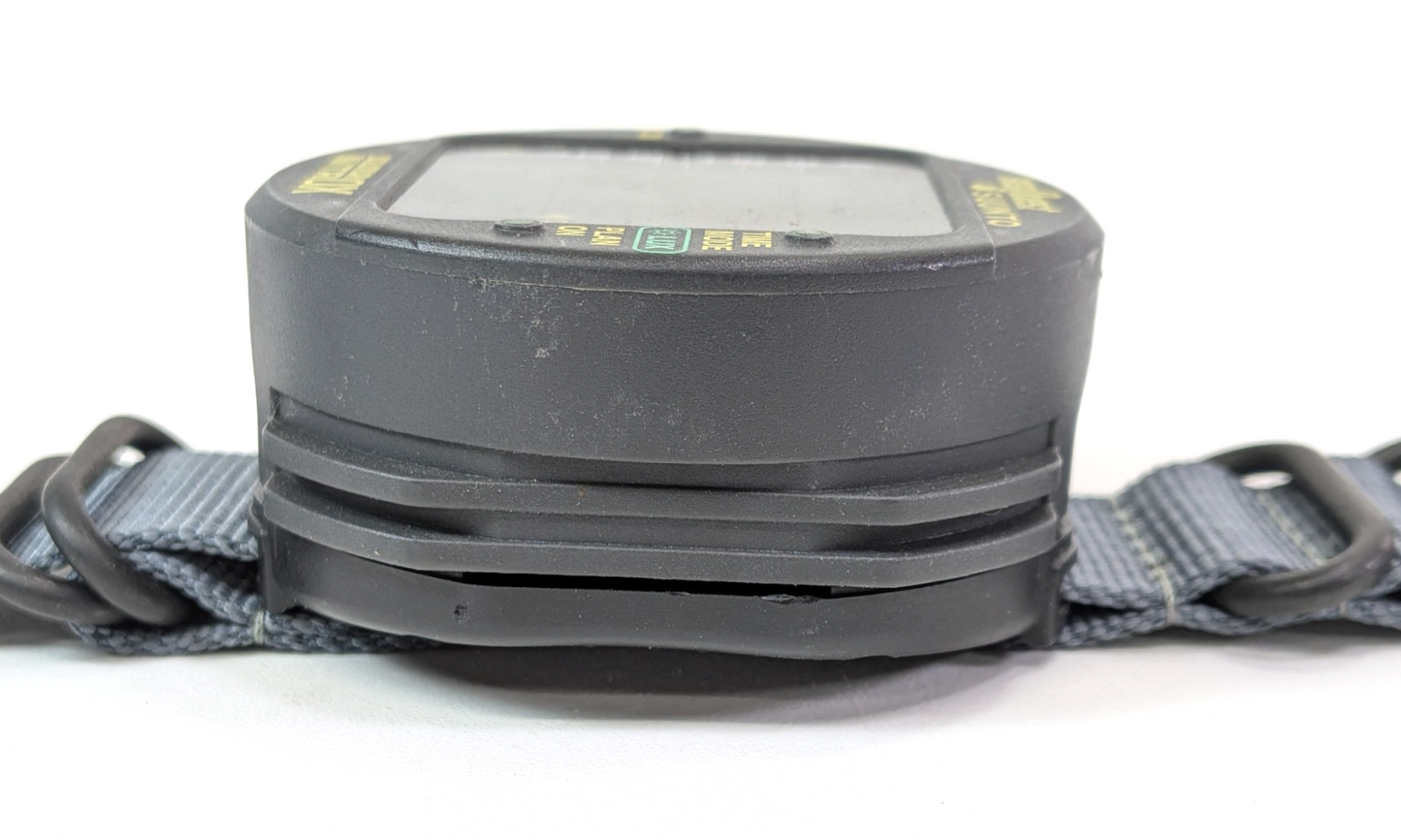 Suunto Solution Nitrox Scuba Dive Wrist Backlit Computer NEW Strap         #61404