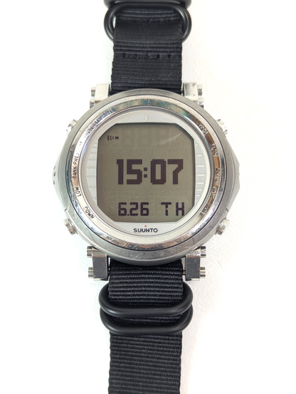 SUUNTO D9tx Titanium Trimix SCUBA DIVE COMPUTER WRIST WATCH Wireless Nitrox 55454