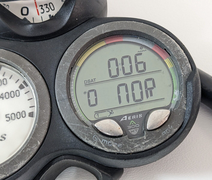 Aeris A300 XT Air Integrated Scuba Dive Computer Console Air & Nitrox  A300xt5