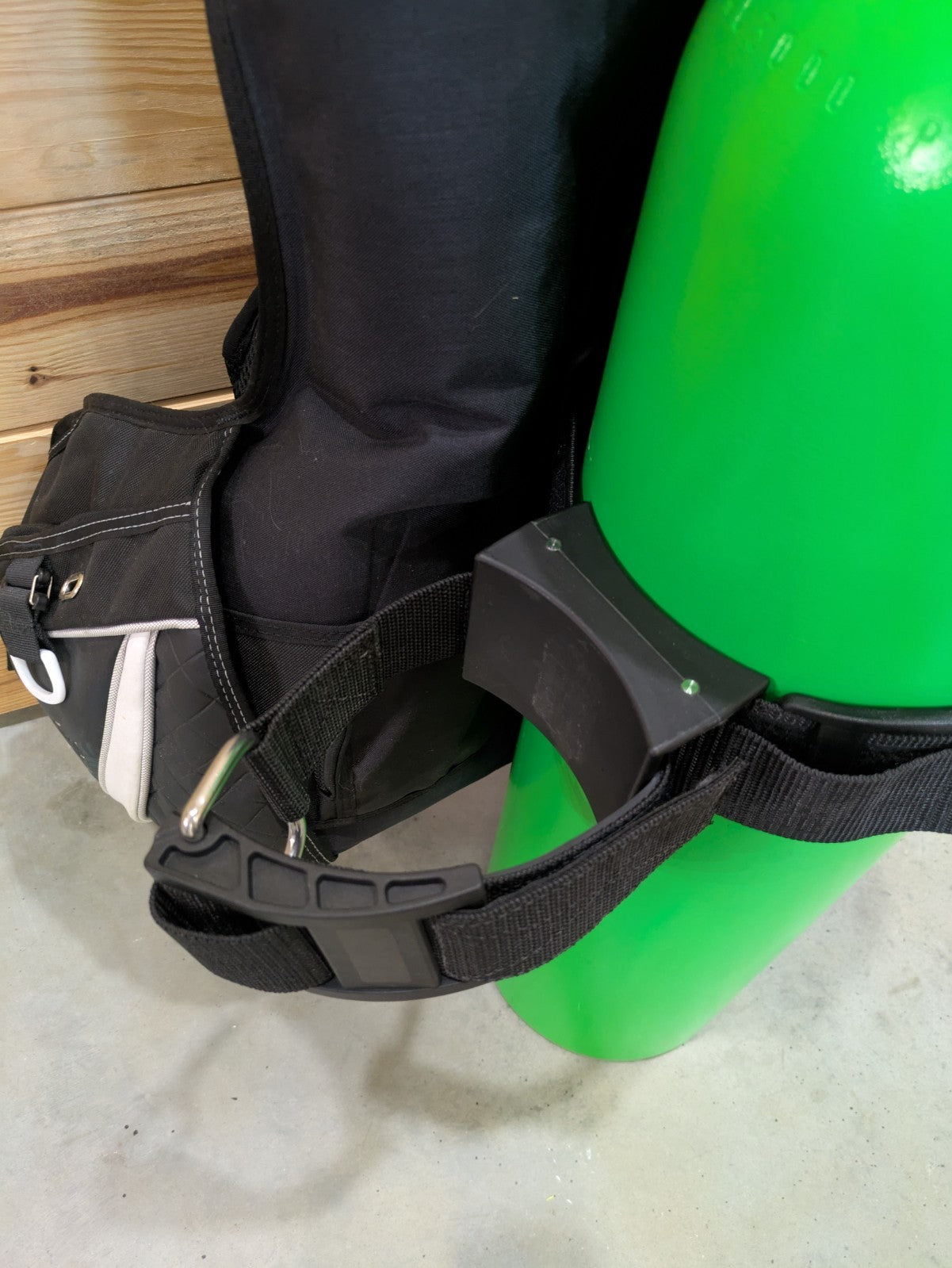 Scuba Dive Pony Bottle Tank Mount Holder Mounting Bracket Spare Air Cylinder3