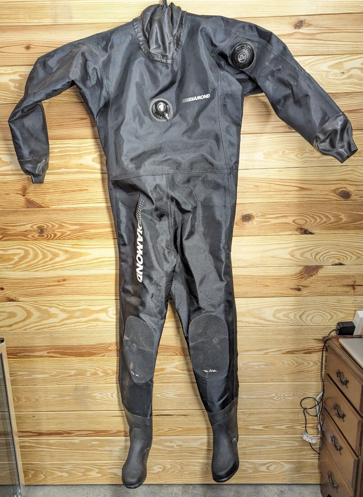 Apeks Diamond Drysuit Size Medium / Large Dry Suit Trilam 10/ 11 Boots, Inflator