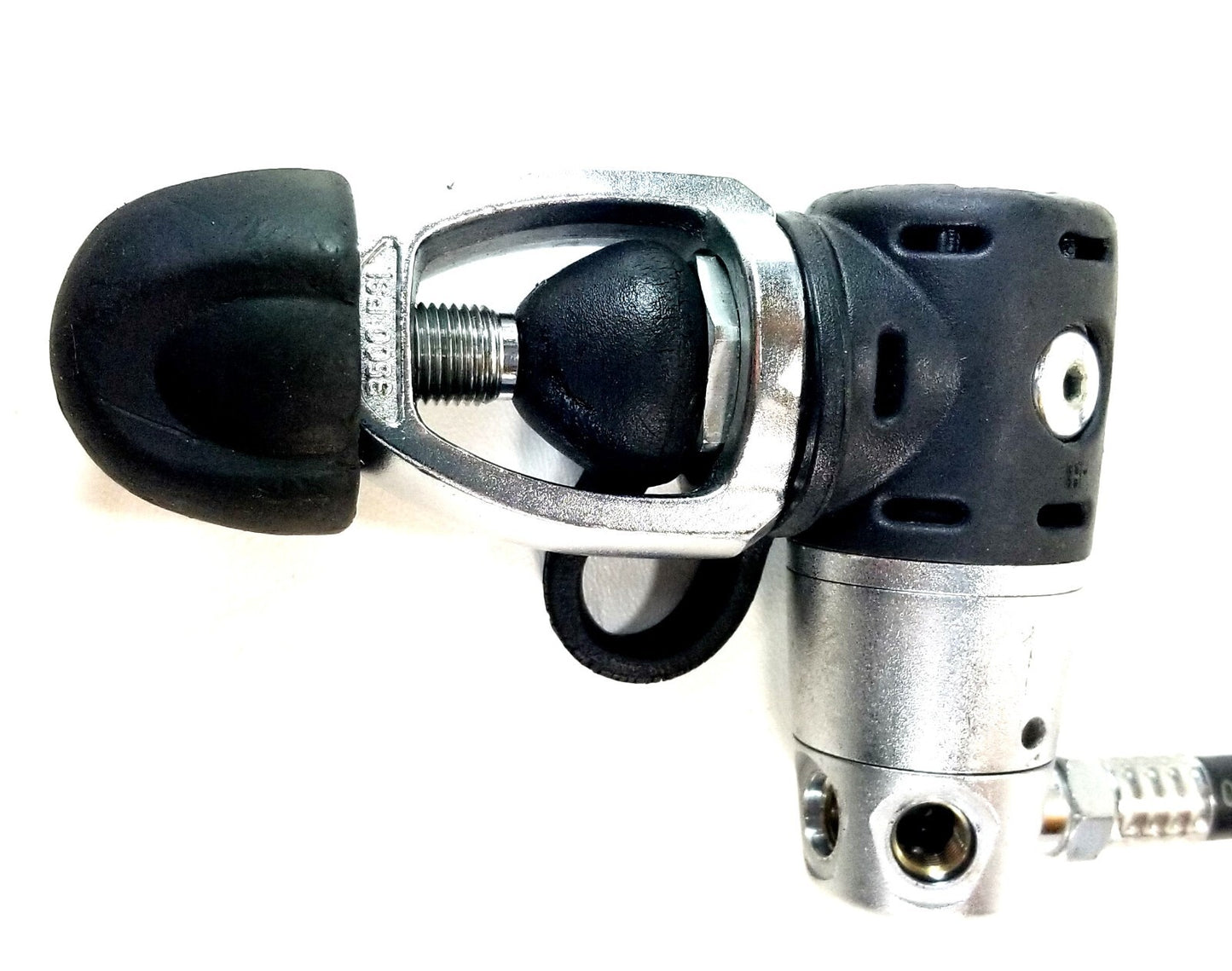 Oceanic PX2 Alpha, Delta Scuba Diving Yoke 1st Stage Regulator + Dust Cap #38208