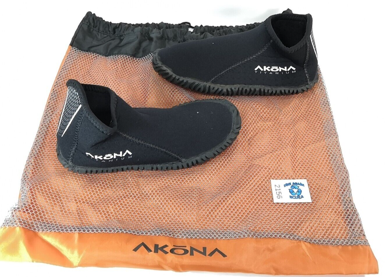 Akona Slip-On Neoprene Booties Boots 3mm SIZE 5 Brand New in Bag           #2156